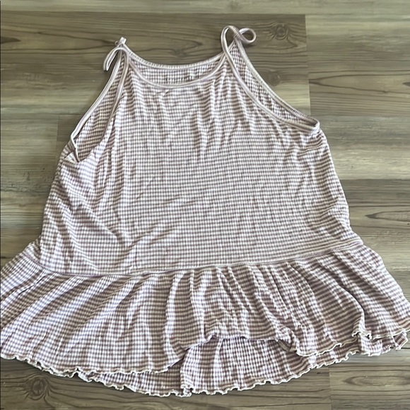AE Ruffle Hem Top - Pink - Picture 1 of 1